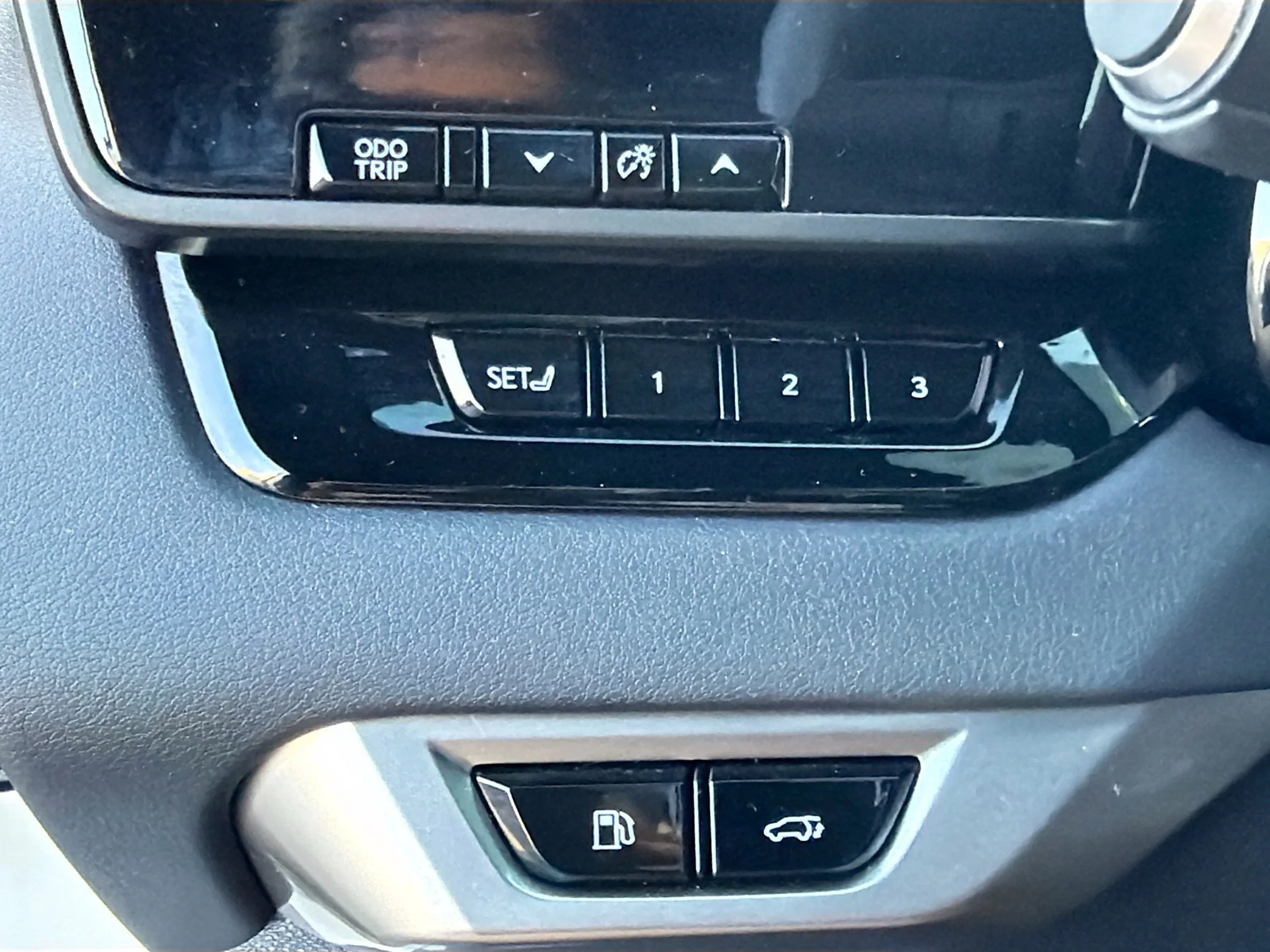 Used 2023 Eminent White Pearl Lexus RX 350 Premium Plus image 36