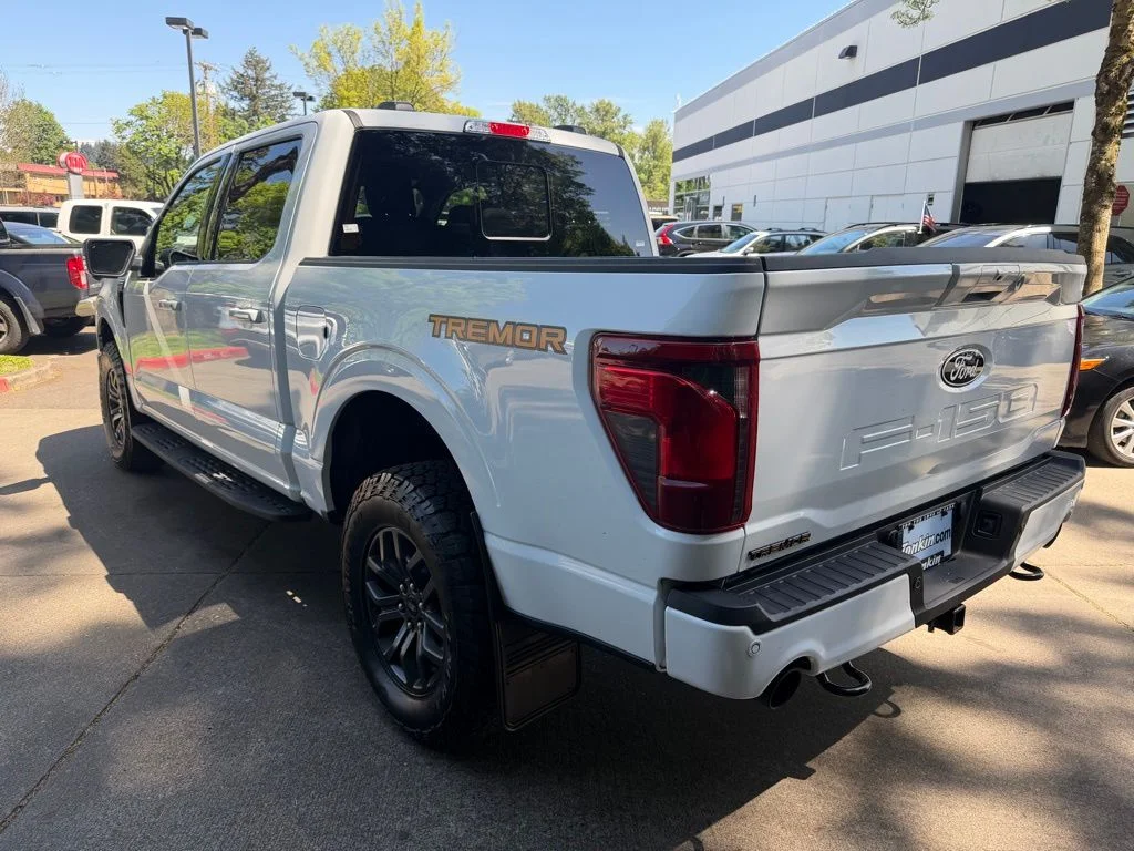 Used 2025 White Ford Tremor image 6