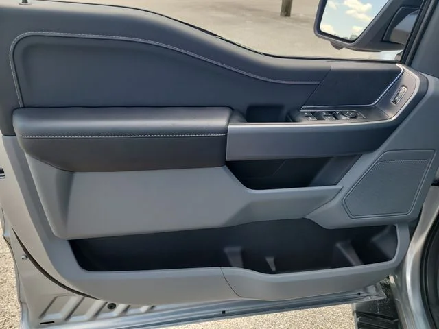 New 2026 Silver Metallic Ford XLT image 16