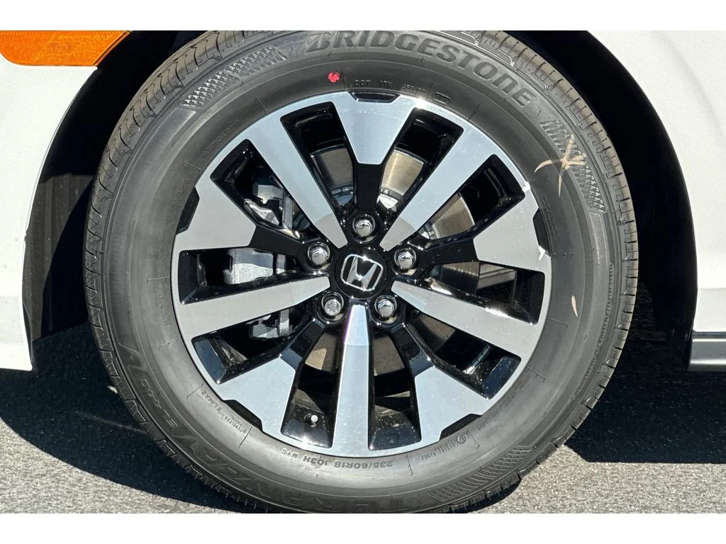 New 2026 Platinum White Pearl Honda EX-L image 32