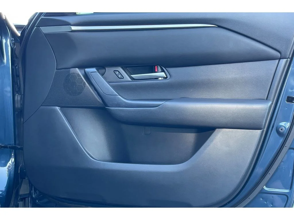 Used 2023 Ingot Blue Mica Mazda 2.5 S Preferred Plus Package image 22