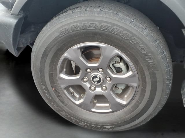 Used 2023  Ford Base image 17