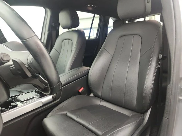 Used 2023  Mercedes-Benz GLB 250 image 13