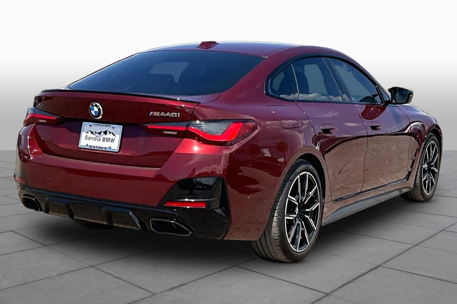 Used 2023 Aventurin Red Metallic BMW M440i xDrive image 10