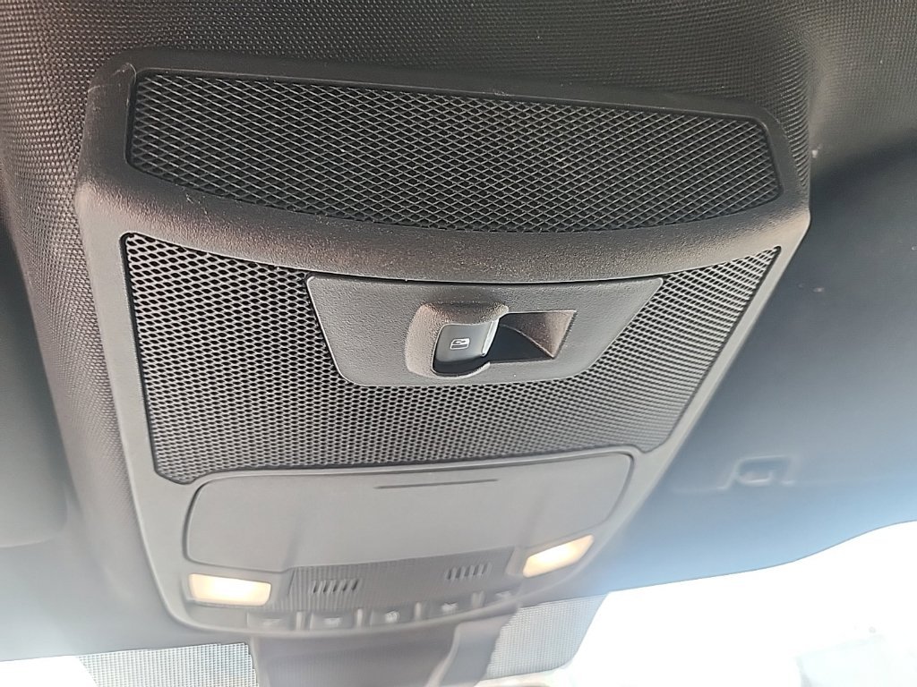Used 2019 Ruby Red Metallic Ford XLT image 24
