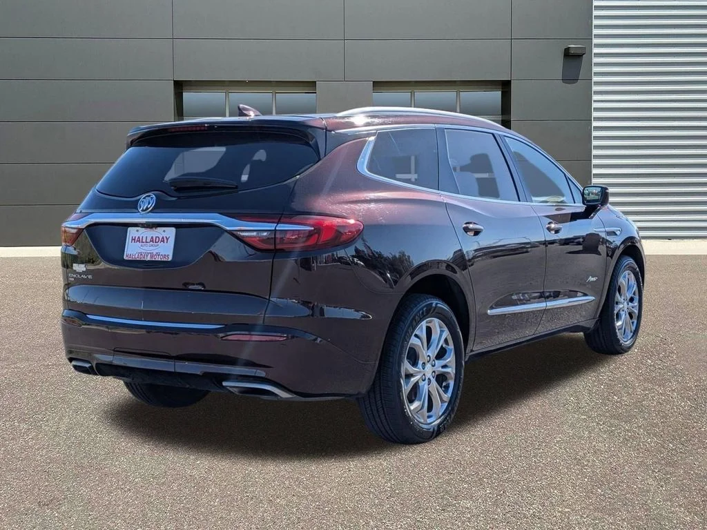 Used 2020 RICH GARNET METALLIC Buick Avenir image 5