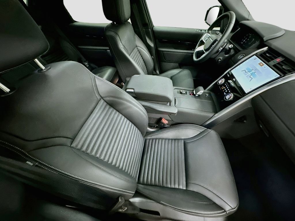 Used 2025 Santorini Black Metallic Land Rover S image 29