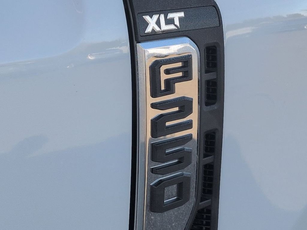 New 2026 Avalanche Ford F-250® XLT image 60