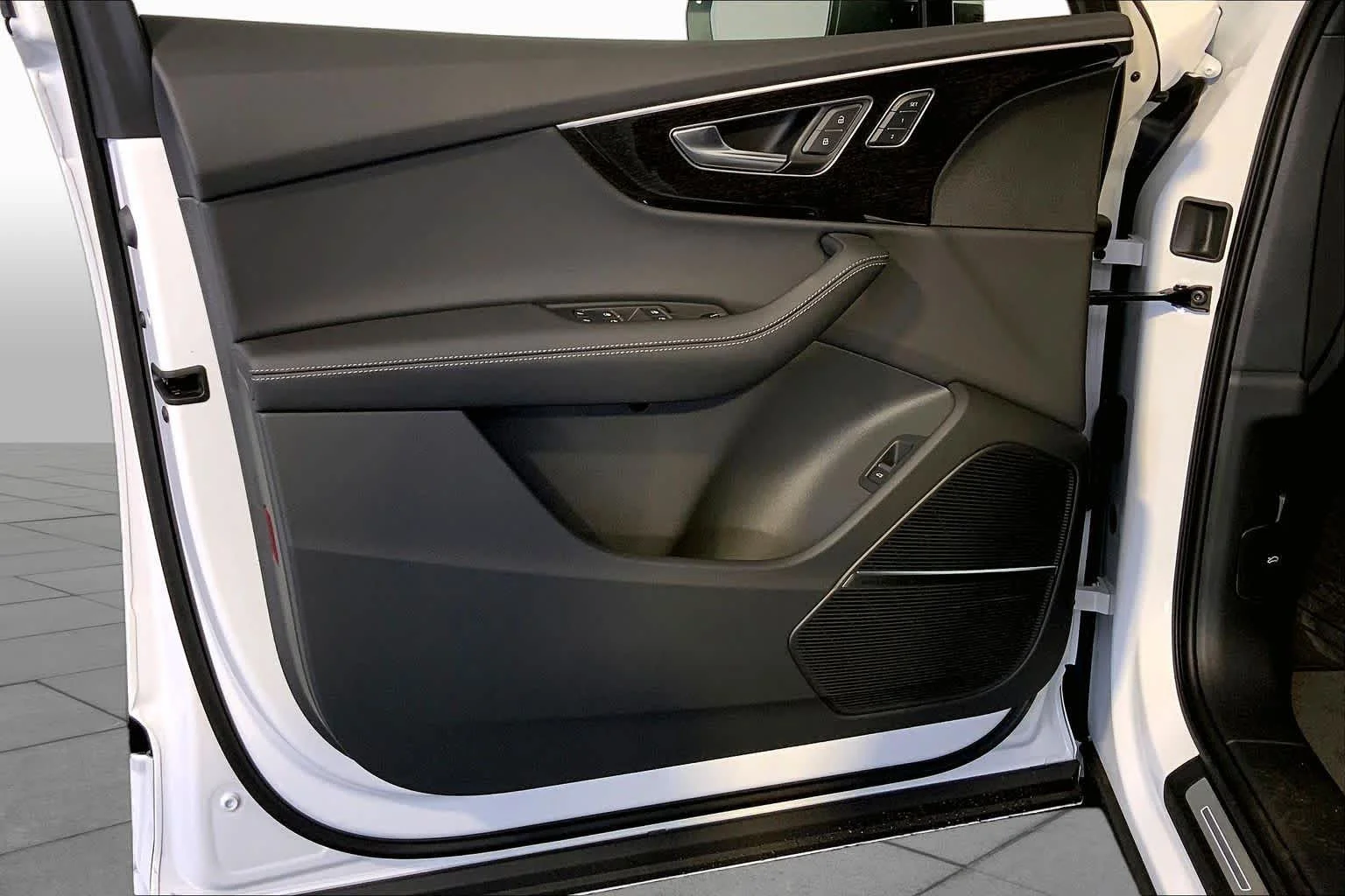 New 2026 Glacier White m Audi S line Premium Plus image 10
