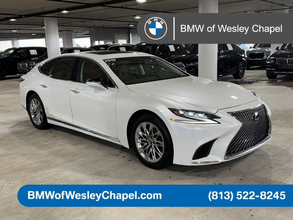 Used 2019 White Lexus 500 Base image 1