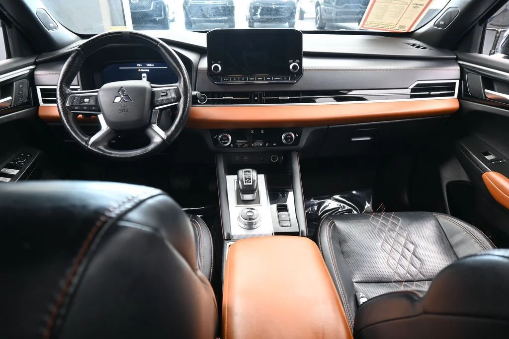 Used 2022 Black Mitsubishi SEL image 46