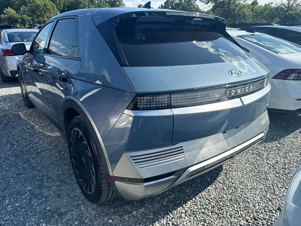 Used 2024 Blue Hyundai Limited image 4