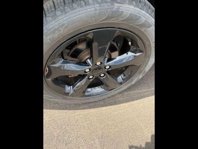 Used 2024 Gray Jeep Limited image 16