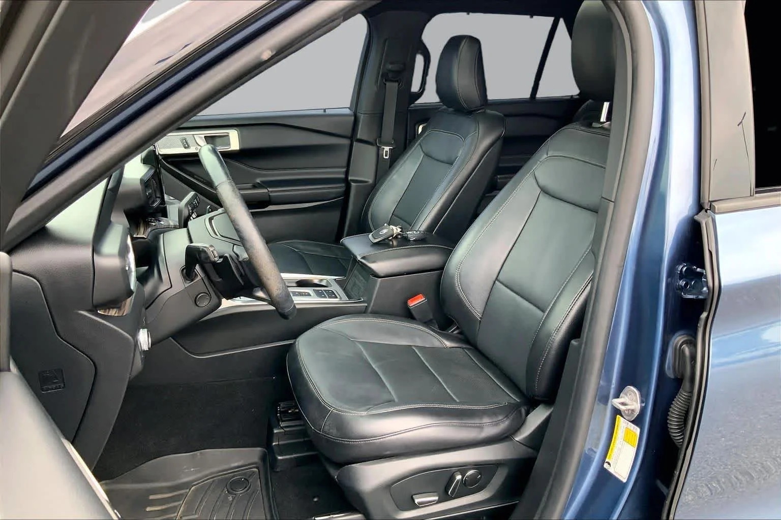 Used 2020 Blue Metallic Ford Limited image 8