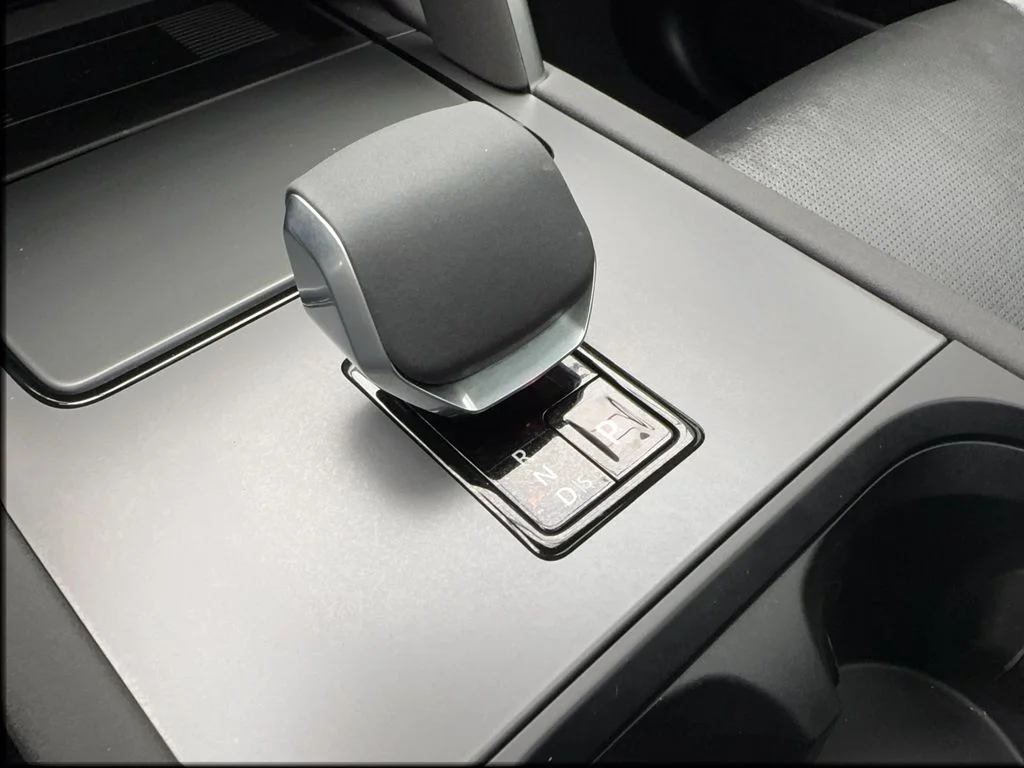 Used 2025 Gray Land Rover SE image 43