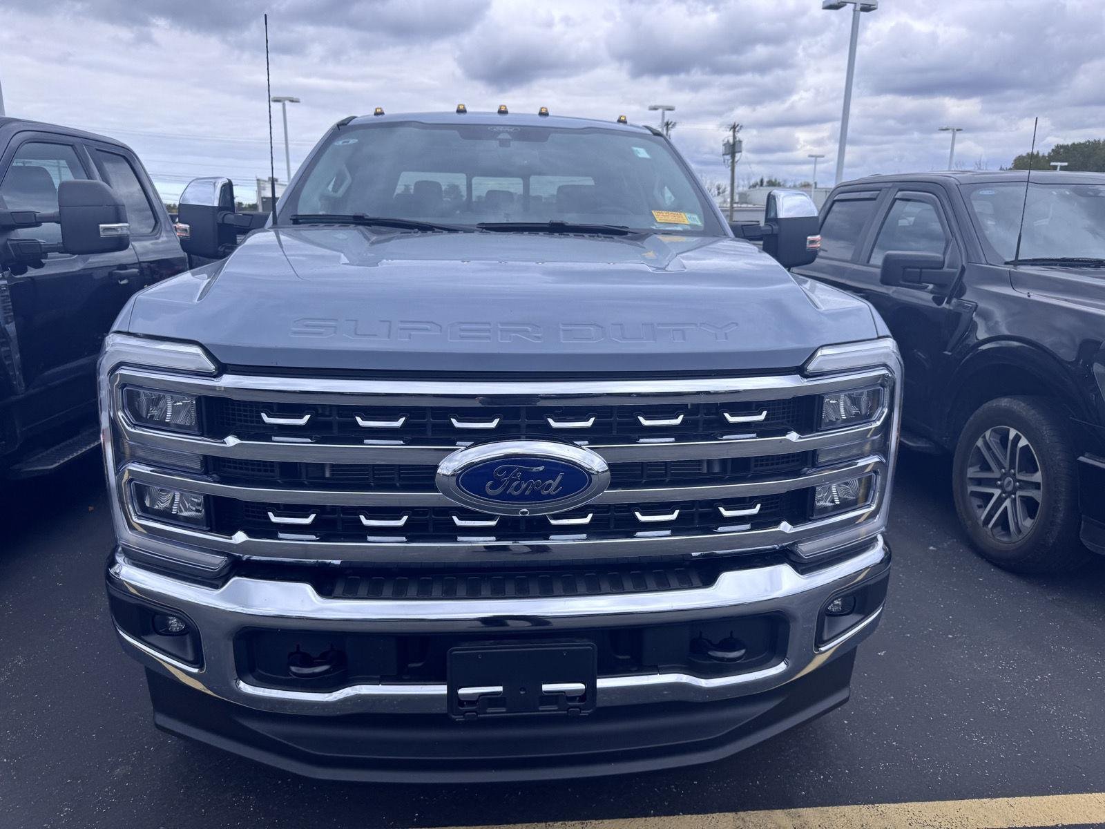 Used 2026 Glacier Gray Metallic Tri-Coat Ford Lariat image 2