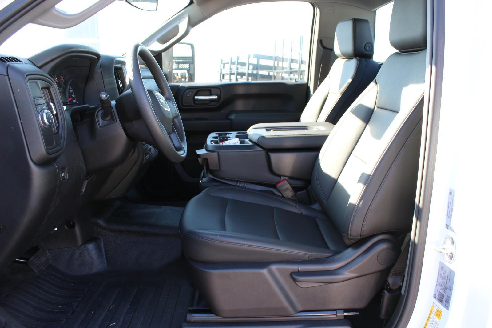 New 2024 Summit White GMC Pro image 18