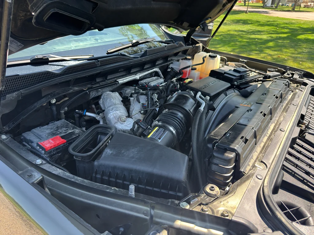 Used 2023 Forest Metallic GMC SLT image 28