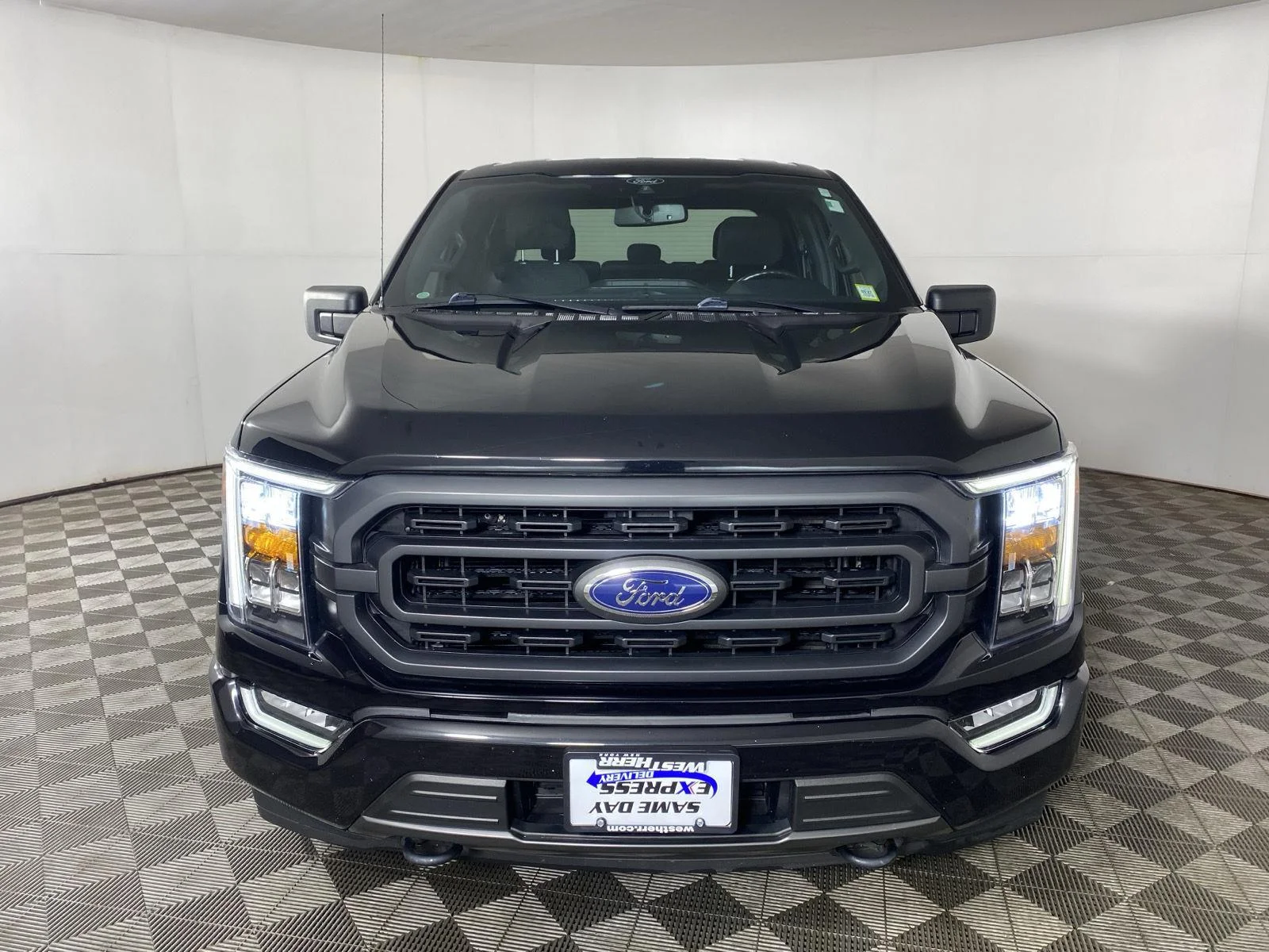 Used 2021 Agate Black Ford XLT image 2