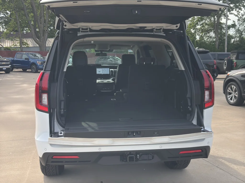 New 2026 Oxford White Ford MAX Active image 14