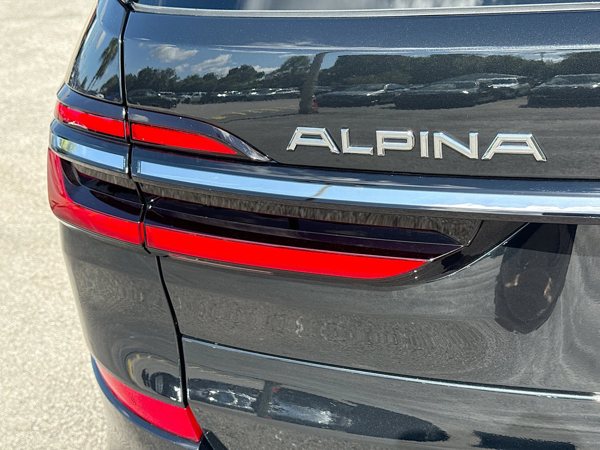 New 2026 Black Sapphire Metallic BMW ALPINA XB7 image 10