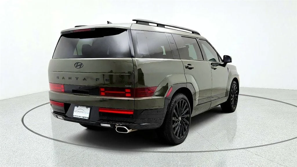Used 2024 Rockwood Green Hyundai Calligraphy AWD image 5