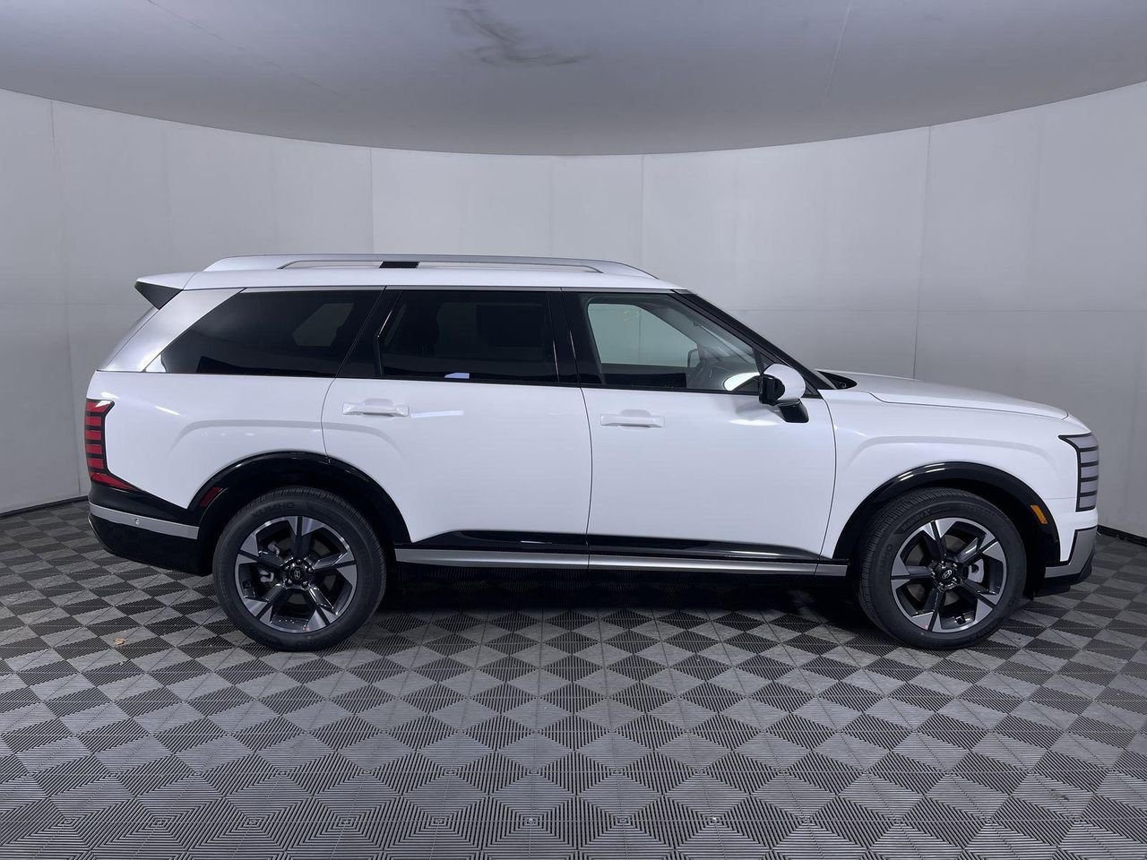 New 2026 Creamy White Pearl Hyundai Limited AWD image 4