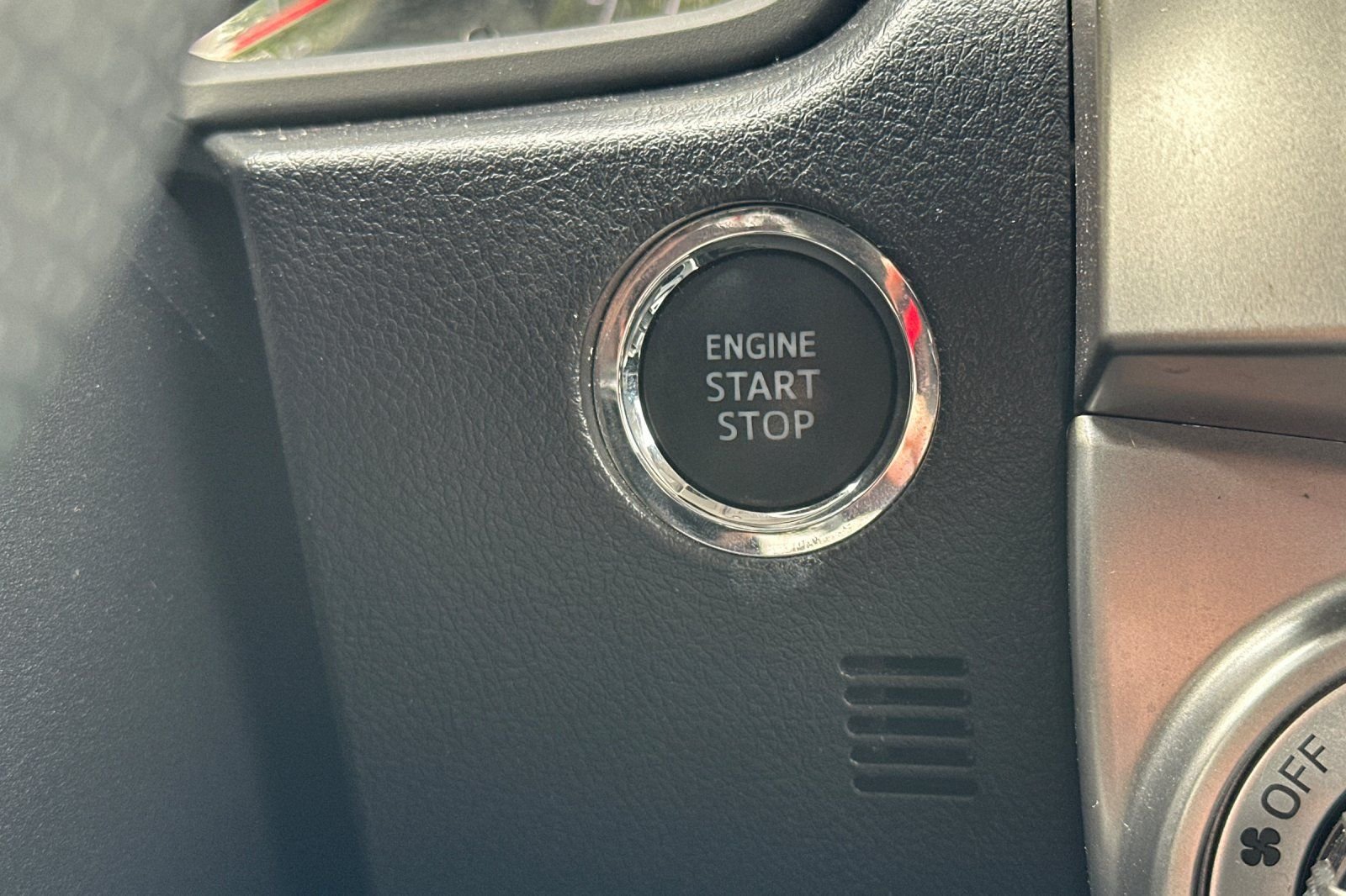 2024 Toyota 4Runner SR5 - Photo 25
