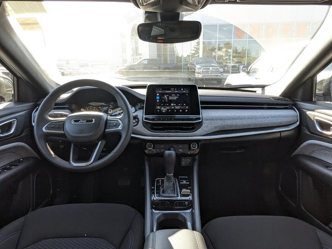New 2025 White Jeep Sport - - 4X4 - 4.99% O.A.C - Heated Seats & More! image 24
