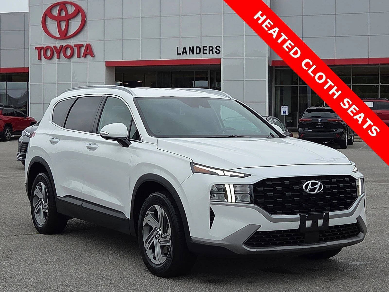2023 Hyundai Santa Fe SEL 2.5's photo