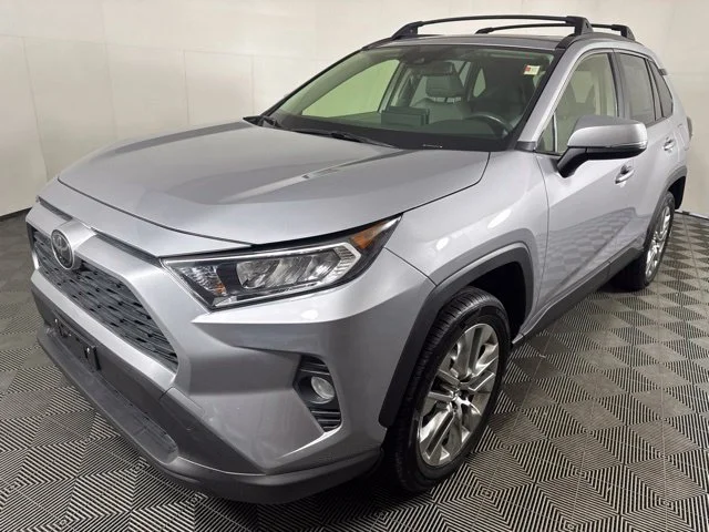 Certified Used 2019 Silver Sky Metallic Toyota XLE Premium image 8