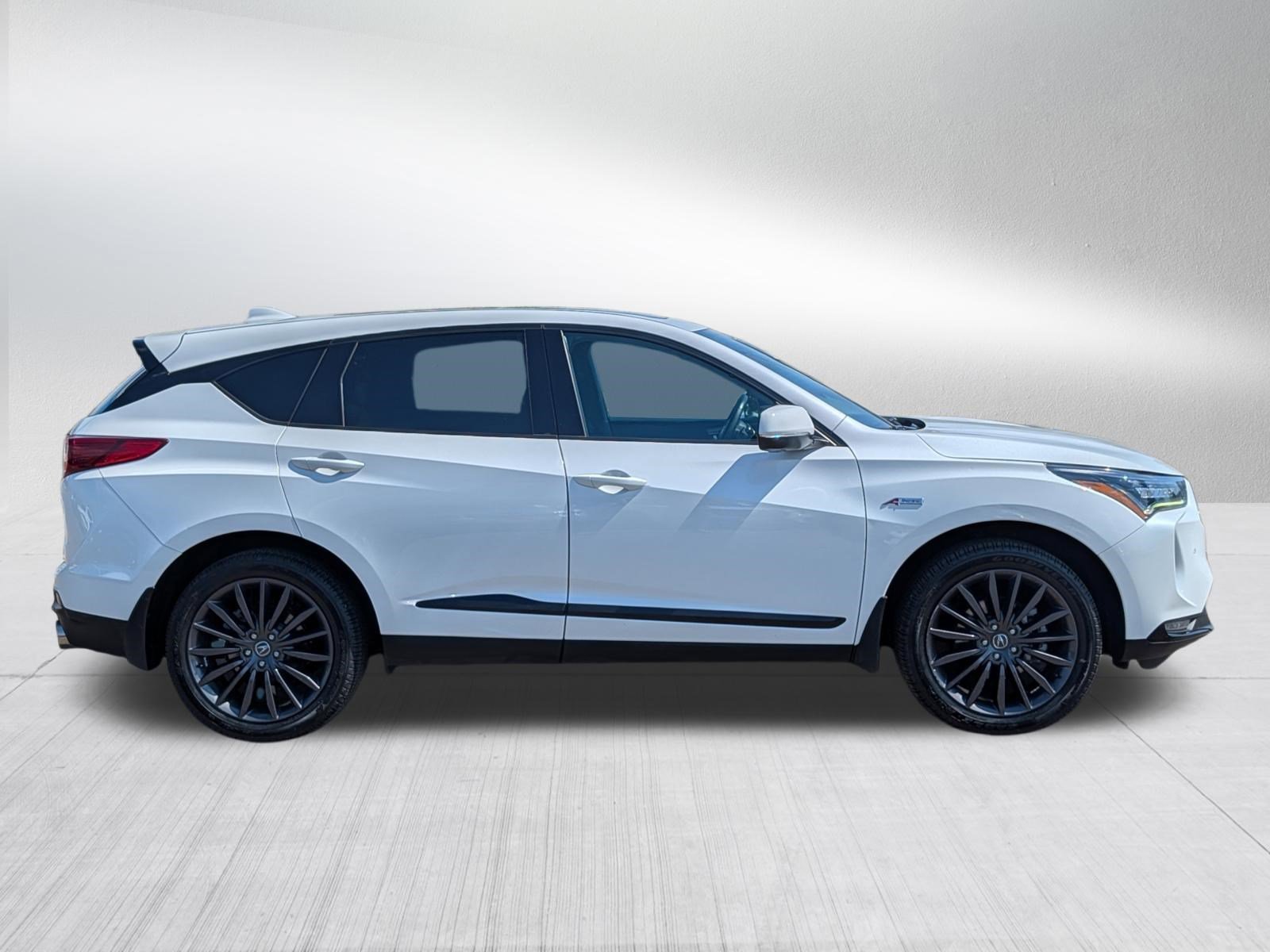 Used 2022 Platinum White Pearl Acura w/A-Spec Advance Package image 7
