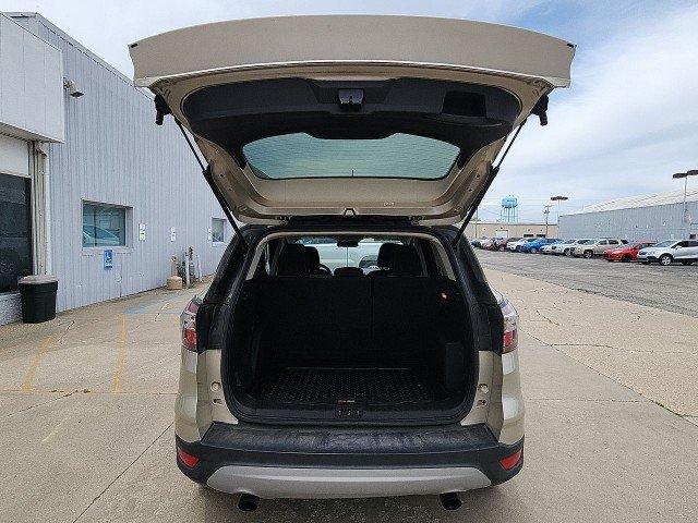 2017 Ford Escape SE - Photo 22