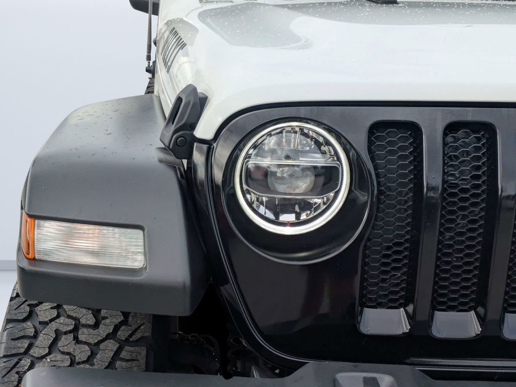 Used 2022 White Jeep Unlimited Willys image 9