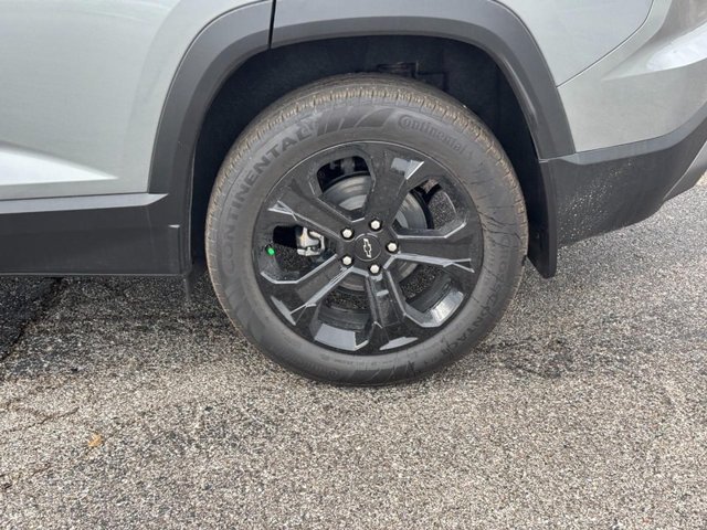 New 2027 Sterling Gray Metallic Chevrolet LT image 4