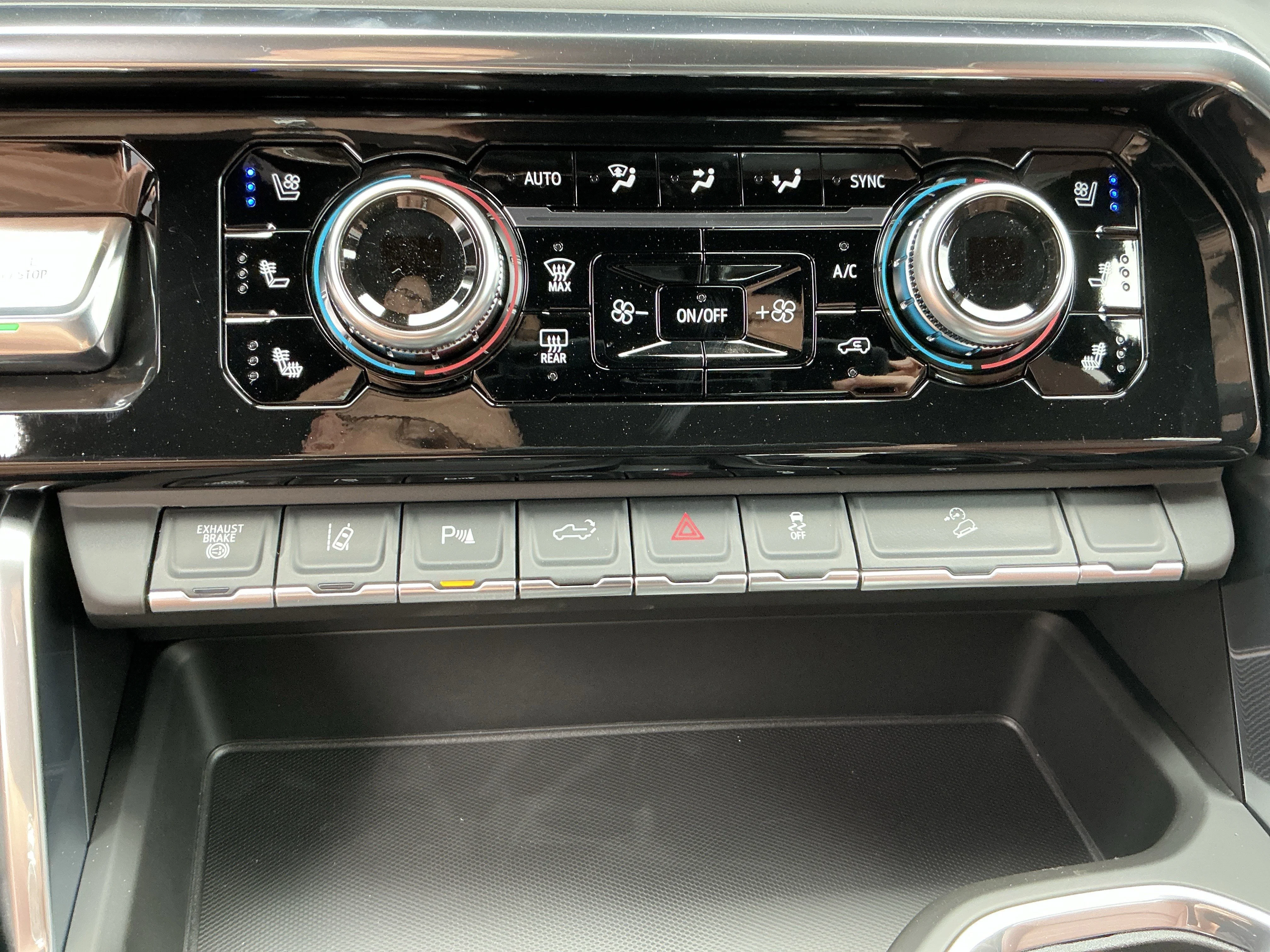New 2026 Onyx Black GMC Denali Ultimate image 33