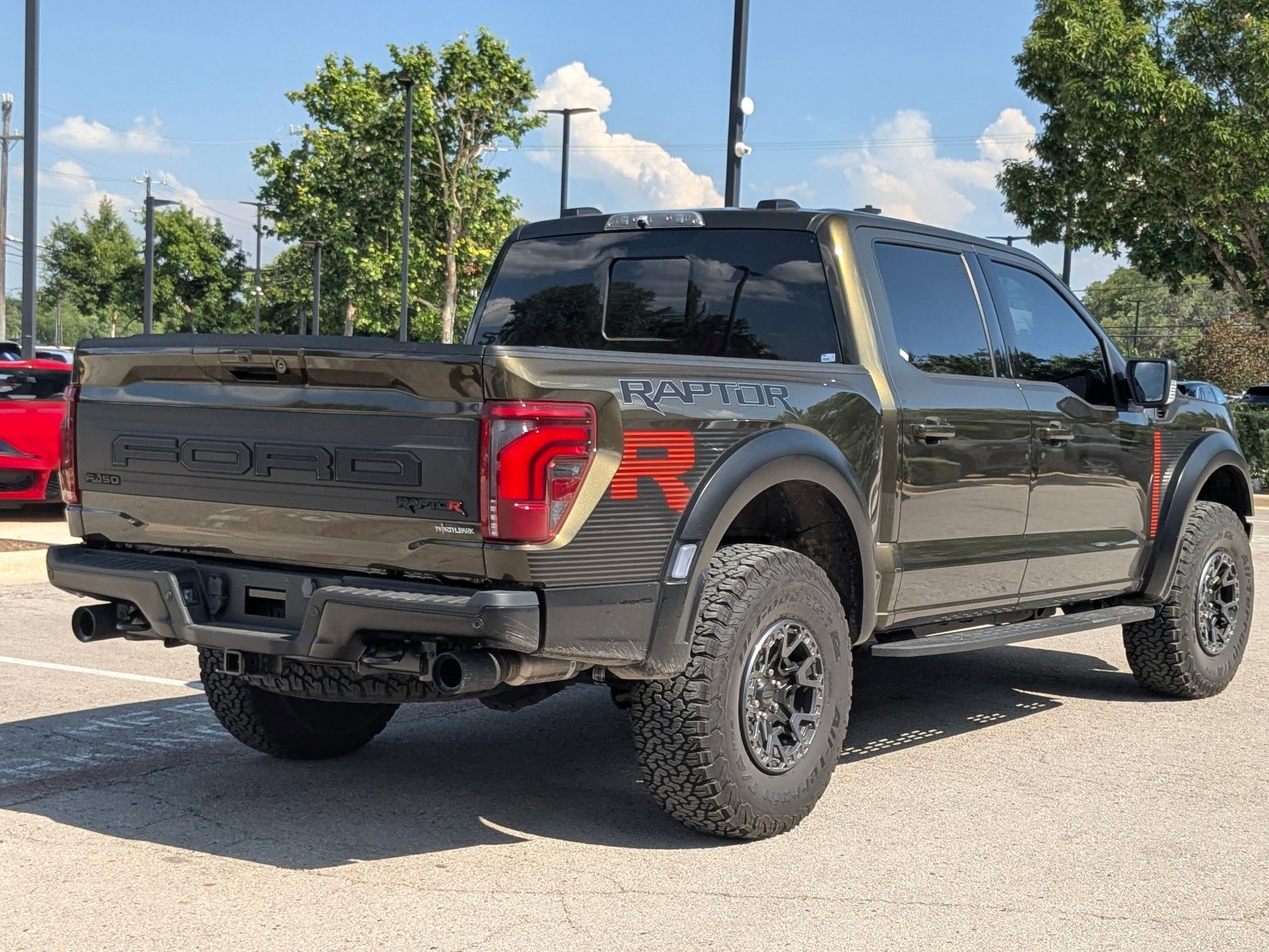 Used 2024 Green Ford Raptor image 3