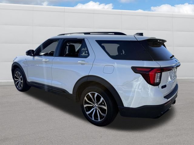 2025 Ford Explorer ST-Line photo 3