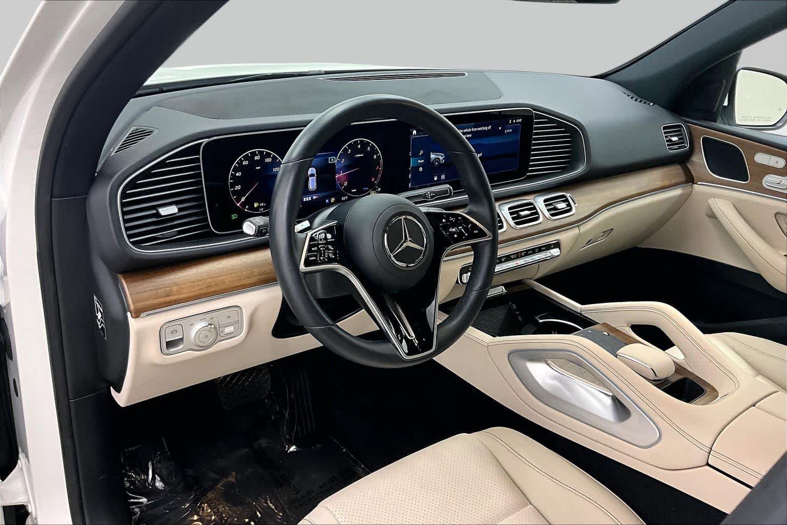 Certified Used 2025 Polar White Mercedes-Benz GLE 350 image 16