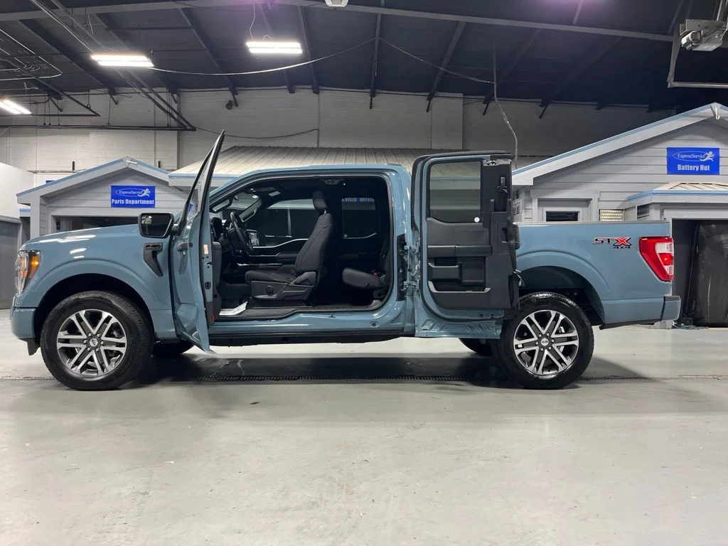 Used 2023 Blue Ford XL image 10