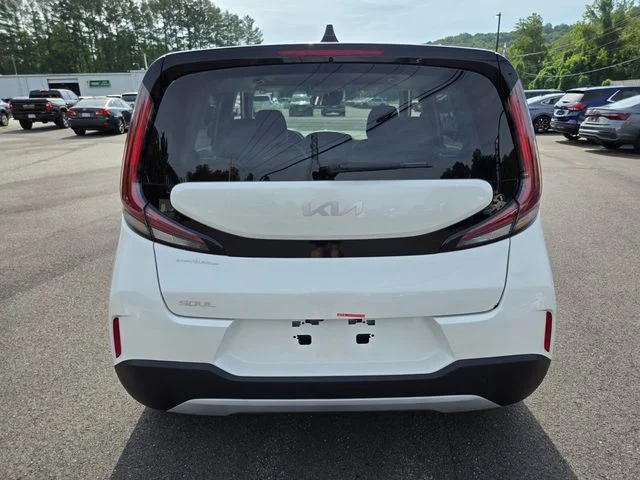 Used 2025 White Kia LX image 7