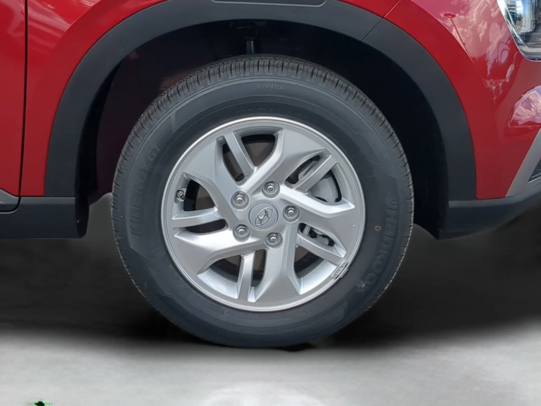 Used 2026 Ultimate Red Hyundai SE image 26