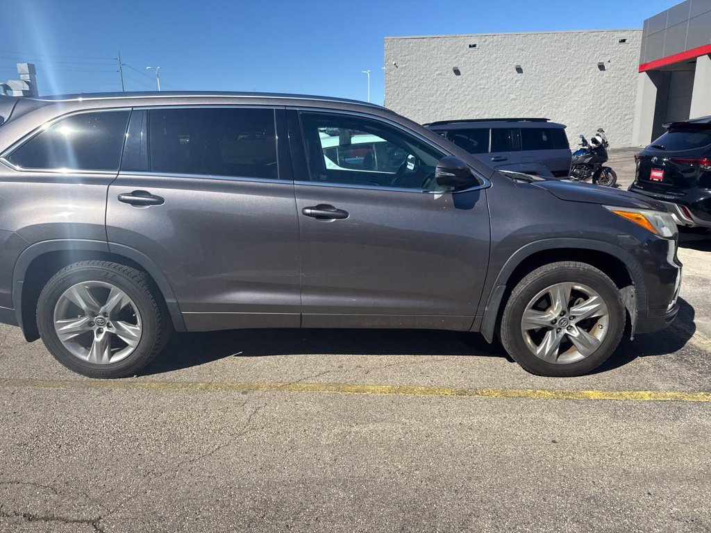 Used 2016 Toyota Highlander Limited with VIN 5TDDKRFH1GS346577 for sale in Miamisburg, OH