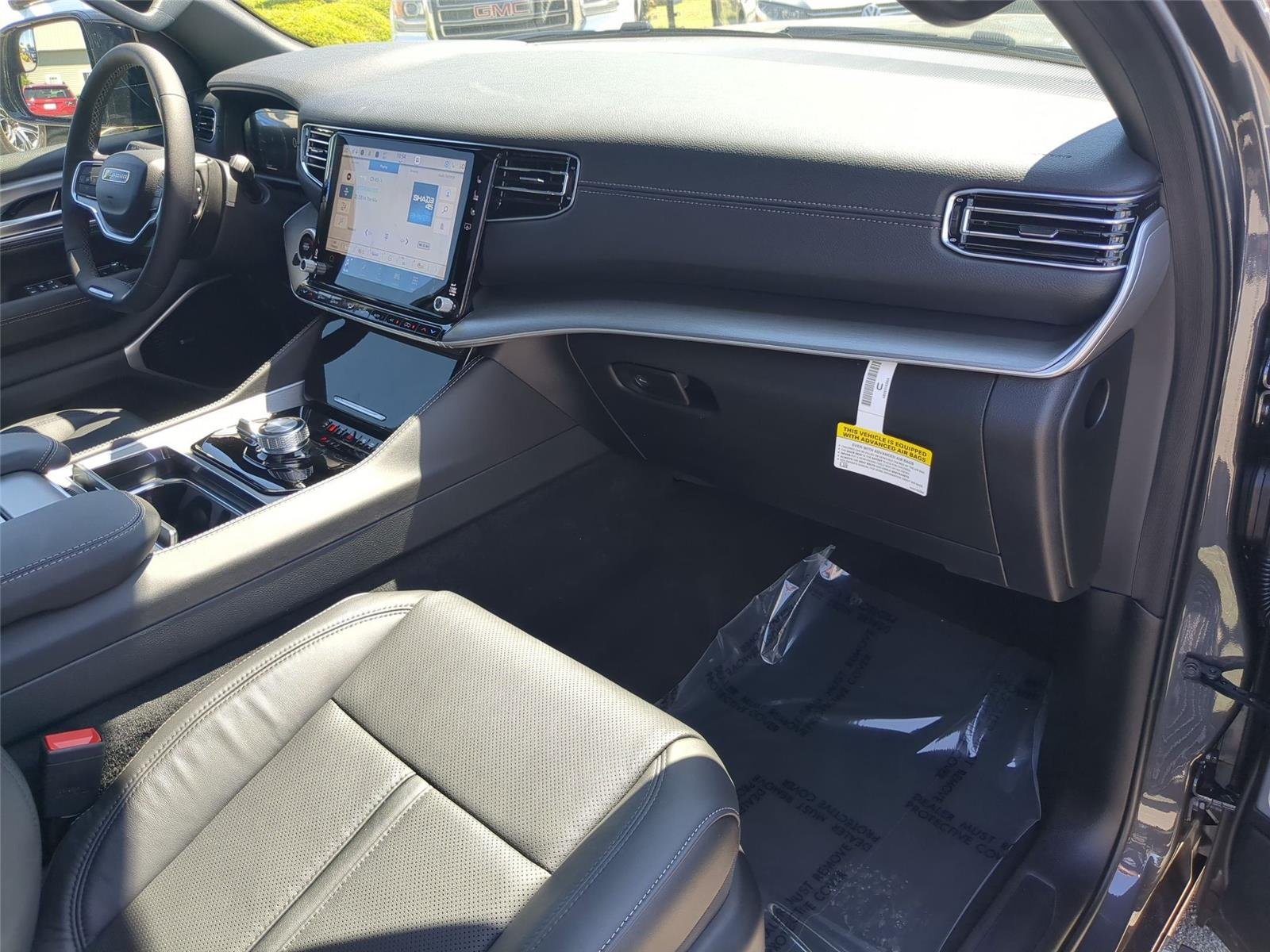New 2026 Baltic Gray Metallic Clearcoat Jeep Limited Altitude image 34