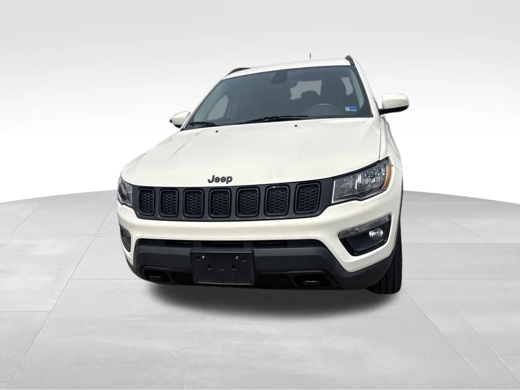 Used 2019 White Jeep Sport image 19
