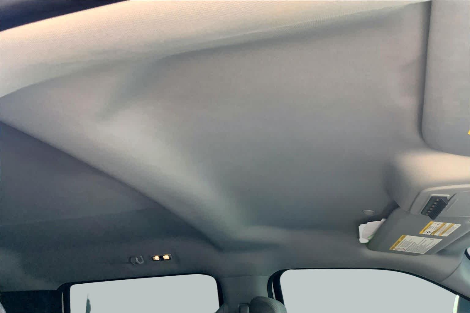 Used 2025 Avalanche Ford XLT image 14