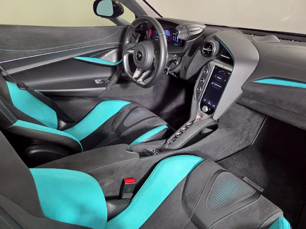 Used 2024 Ceramic Gray McLaren SPIDER image 32