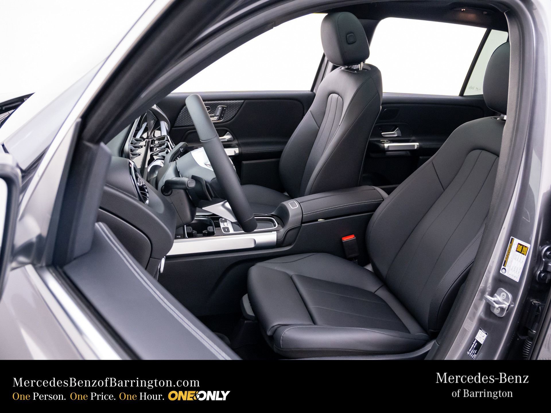New 2026 Mountain Grey Metallic Mercedes-Benz GLB 250 image 59