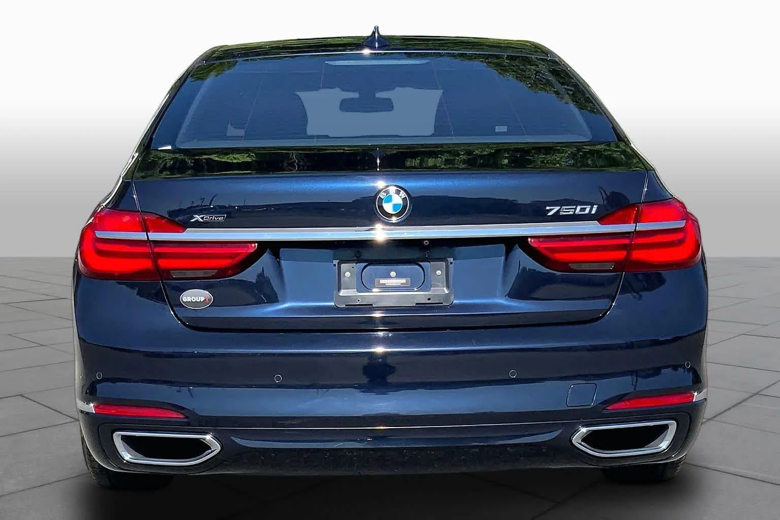 Used 2016 Imperial Blue Metallic BMW 750i xDrive image 5