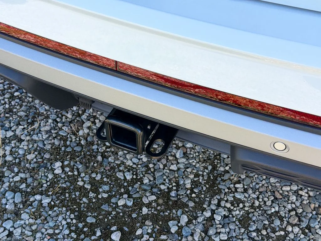 New 2026 Opal White Pearl Volkswagen 2.0T Peak Edition image 9